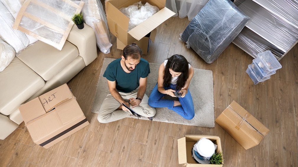 Best Approach to Packing Fragile Items Like Glassware and Dishes