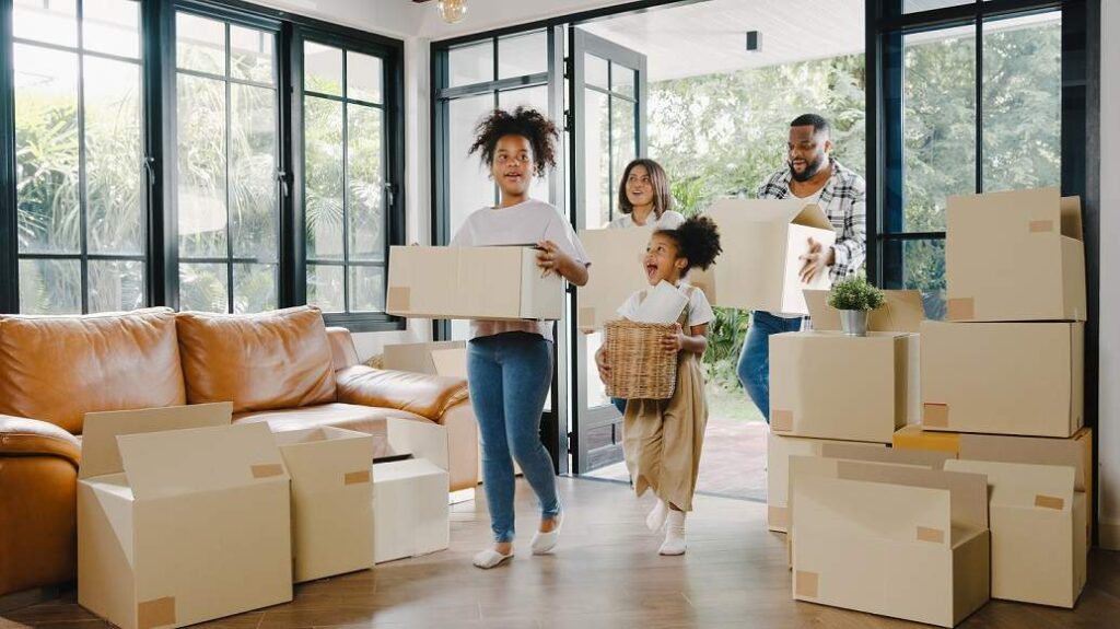 Summer moving services; residential moving; local moving; long distance moving;